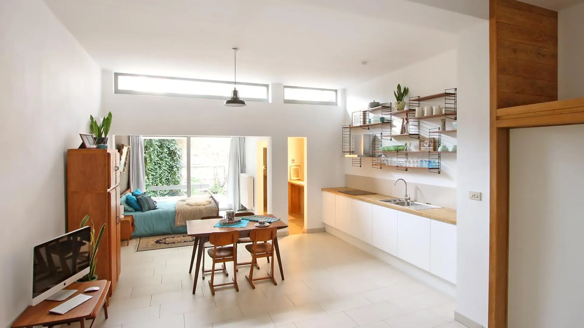 Appartamento Lounge In The Intimate Urban Garden At A Retro Getaway Gand